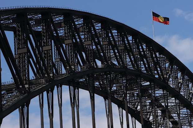 Aboriginal flag Sydney Habour Bridge