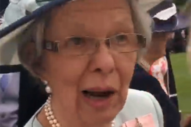 Queen's lady-in-waiting tells off influencer for breaking royal protocol