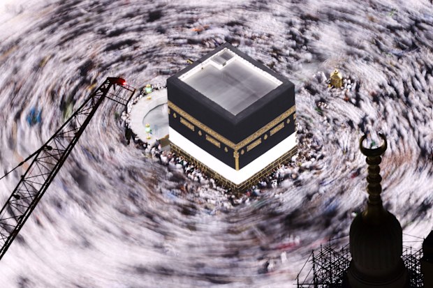 Muslim pilgrims converge on Saudi Arabia's holy city of Mecca for Hajj 