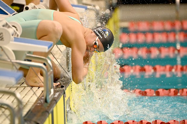 Kaylee McKeown ahead of her 50m backstroke heat at the 2025 Australian swimming trials. She was disqualified and then reinstated.