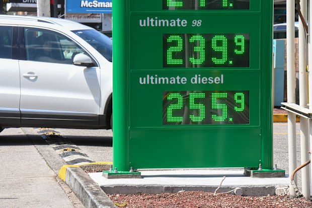 Fuel panic-buying: Energy Minister Chris Bowen unleashes over 'un ...