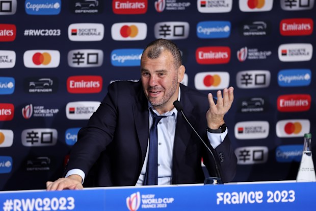 Michael Cheika speaks to the media at Stade de France.