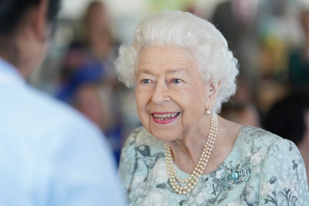 Queen Elizabeth II during a visit to officially open the new building at Thames Hospice, Maidenhead, Berkshire. Picture date: Friday July 15, 2022 