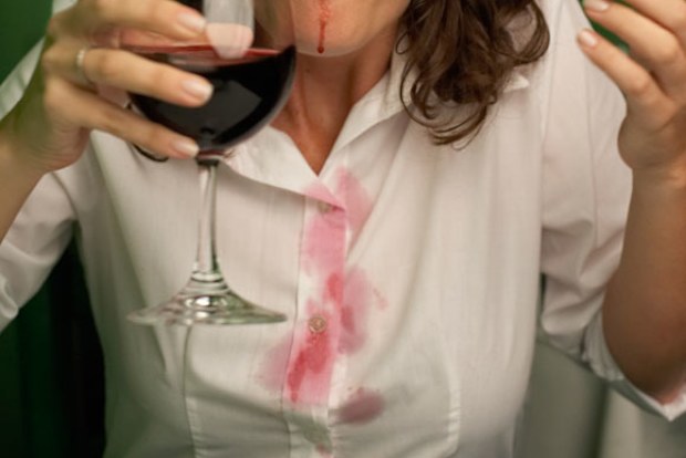 Removing red wine from clothing