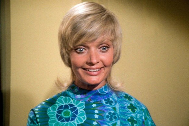 Florence Henderson (Carol Brady)