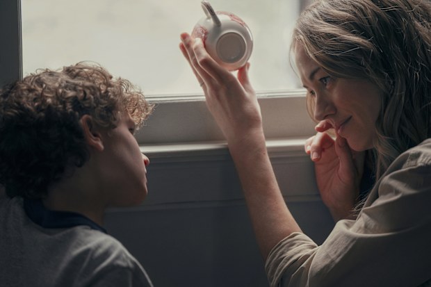 Caleb Dolden, Yvonne Strahovski, Teacup, Binge