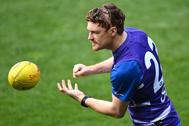 AFL News 2024: Gary Rohan fractured skull photo, head of stitches ...