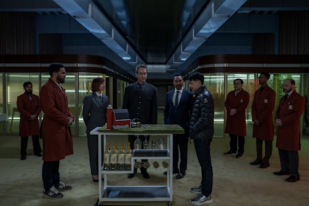 THE MINIATURE WIFE -- Pictured: (l-r) O-T Fagbenle as RPW, Zoe Lister-Jones as Vivienne, Matthew Macfadyen as Les, Ronny Chieng as Hilton  (Photo by: Rafy/PEACOCK)