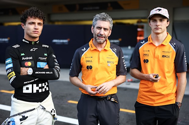 MEXICO CITY, MEXICO - OCTOBER 26: Race winner Lando Norris of Great Britain and McLaren Andrea Stella, Team Principal of McLaren and Oscar Piastri of Australia and McLaren celebrate during the F1 Grand Prix of Mexico at Autodromo Hermanos Rodriguez on October 26, 2025 in Mexico City, Mexico. (Photo by Andy Hone/LAT Images)