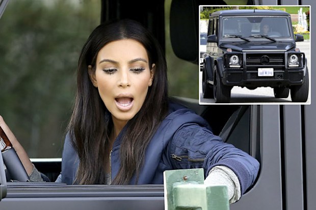 Kim Kardashian escapes car crash in LA