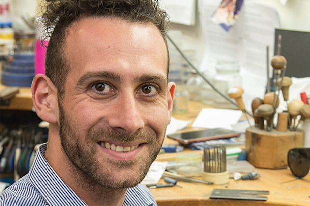 Kosta Theochari diamond expert 