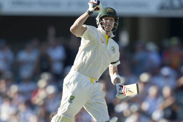 Steve Smith celebrates his ton at the WACA against England during the 2013 Ashes series. (AAP)