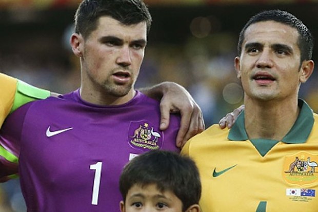Mat Ryan (L) is in doubt for the Socceroos. (Getty)
