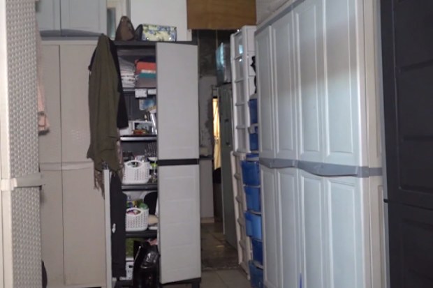 The police's undercover investigation learned details from women who had escaped the captive-like group.