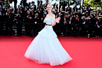 CANNES, FRANCE - MAY 24: Elle Fanning attends the closing ceremony red carpet at the 78th annual Cannes Film Festival at Palais des Festivals on May 24, 2025 in Cannes, France. (Photo by Andreas Rentz/Getty Images)