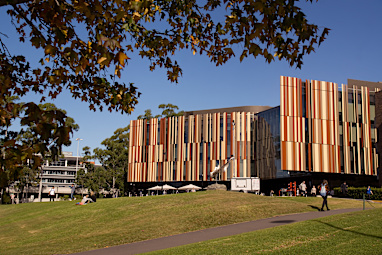 12 - Macquarie University