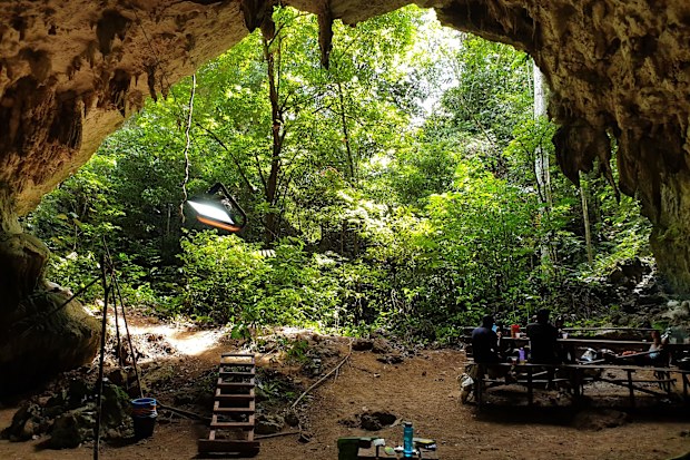The entrance to  Liang Tebo cave in Borneo