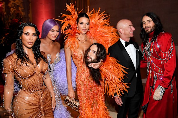 NEW YORK, NEW YORK - MAY 06:  (EXCLUSIVE COVERAGE) (L-R) Kim Kardashian West, Kylie Jenner, Kendall Jenner, Jeff Bezos and Jared Leto attend The 2019 Met Gala Celebrating Camp: Notes on Fashion at Metropolitan Museum of Art on May 06, 2019 in New York City. (Photo by Kevin Mazur/MG19/Getty Images for The Met Museum/Vogue)