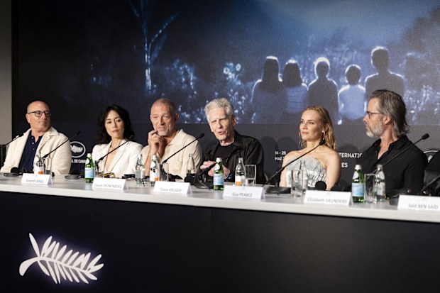 Producer Martin Katz, actors Sandrine Holt, Vincent Cassel, Canadian director David Cronenberg, and actors Diane Kruger and Guy Pearce
