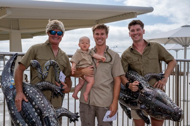 Robert Irwin lookalike contest 
