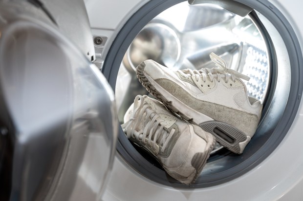 white sneakers cleaning
