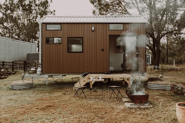 Odyssean Tiny House is moments from Cessnock and world-famous Hunter Valley wineries.