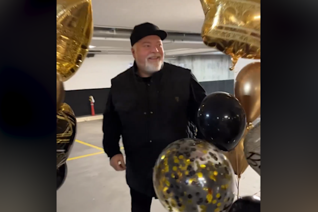 Jackie O surprises Kyle Sandilands for his birthday.