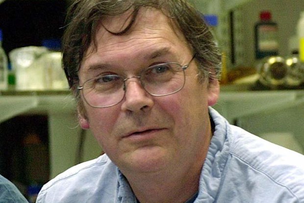 English biochemist Tim Hunt won the Nobel Prize in 2001 for advancing medical knowledge, but his comments on women in laboratories have come as a setback for gender politics. (AAP)