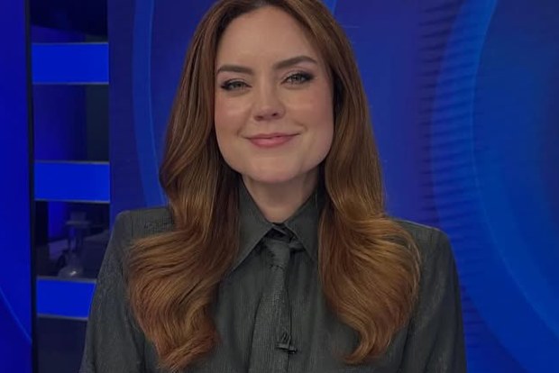  TV Journalist and radio host Georgie Tunny will replace Henderson on the morning radio slot as the network mitigates the cancellation of the Kyle and Jackie O Show. 