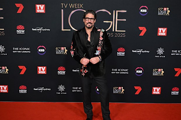 Colin Fassnidge attends the 65th TV WEEK Logie Awards at The Star on August 03, 2025 in Sydney, Australia.