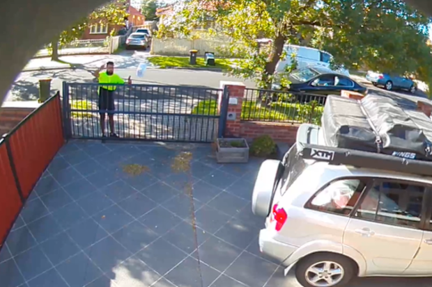 Video of postman throwing delivery divides internet
