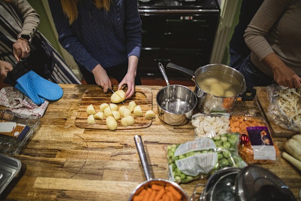 Christmas lunch cooking and preparation tips