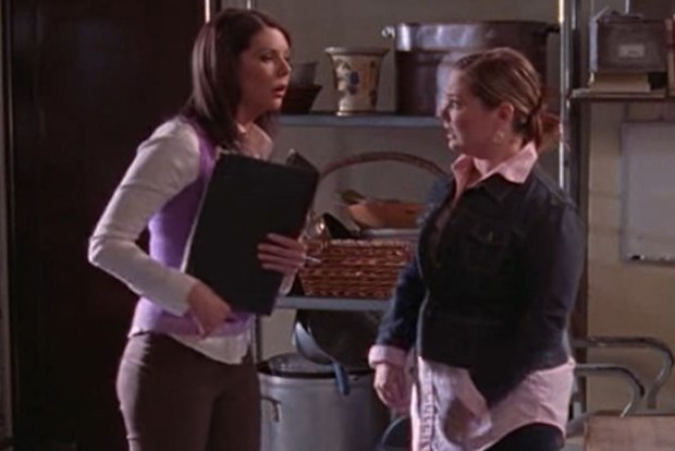 Lauren Graham and Melissa McCarthy on Gilmore Girls.