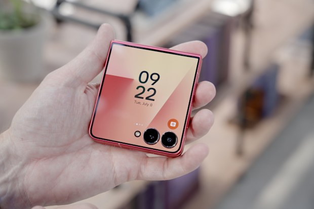 Samsung Unveils Ultra-Thin Phone & New Watch Health Features
