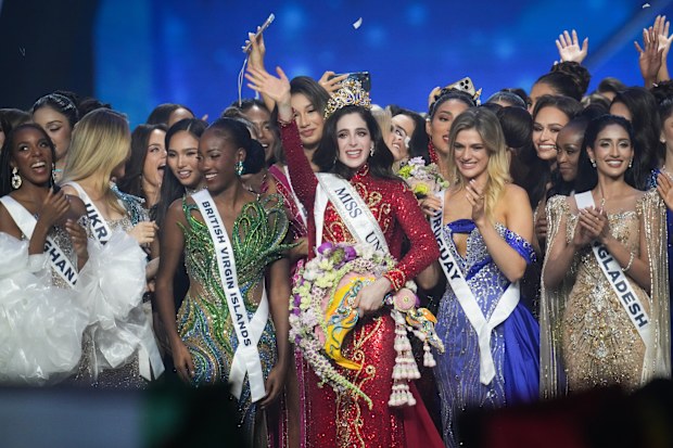 Miss Mexico Fatima Bosch celebrates winning the 2025 Miss Universe pageant in Nonthaburi, north of Bangkok, in Nonthaburi province, Thailand, November 21, 2025. 