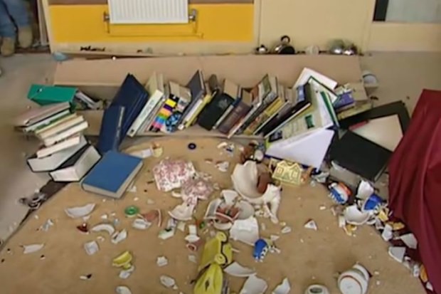 Changing Rooms teapot disaster