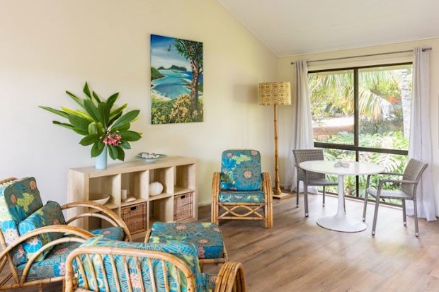 Located a short walk to Ned's Beach Ebbtide Apartments offers five stylish, self-contained units.