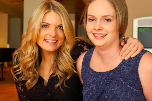 Erin Molan with her sister, Sarah Sutton.