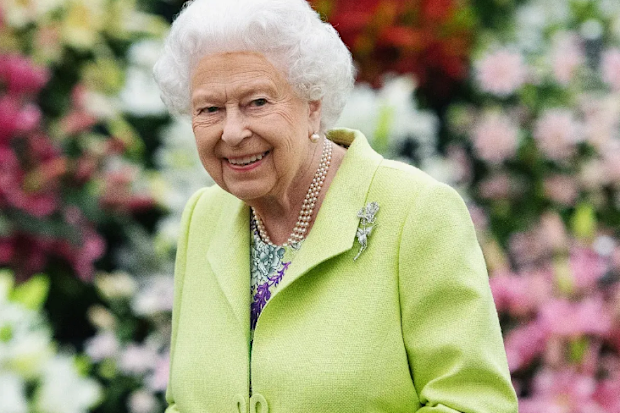 The Queen at the annual Chelsea Flower Show in London in 2019. 