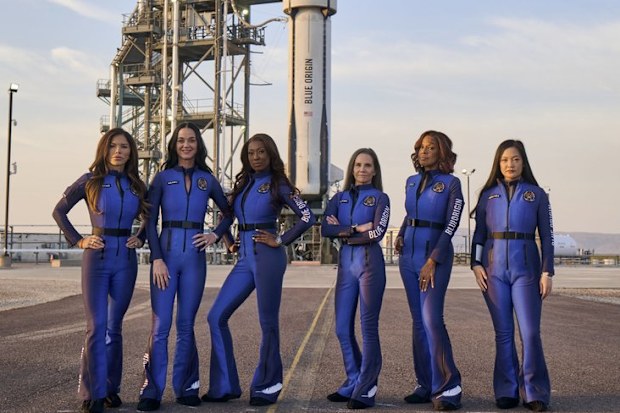 Gayle King Blue Origin explains photos of her looking miserable ahead of flight