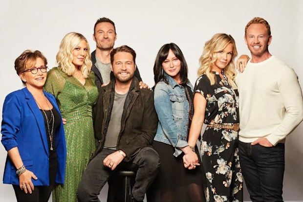 Beverly Hills, 90210 reboot cast: Gabrielle Carteris, Tori Spelling, Brian Austin Green, Jason Priestley, Shannen Doherty, Jennier Garth, Ian Ziering.