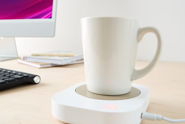 The $12 Kmart Desktop Mug Warmer everyone is talking about.