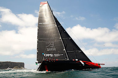 The American supermaxi  blitzed the fleet to be first out of Sydney Heads.