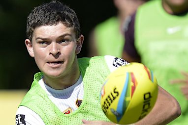 Ashley Taylor: The 2015 U/20s player of the year will be the Titans  five-eighth  in 2016.