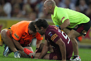 Smith battled on bravely after hurting his ankle. (Getty)