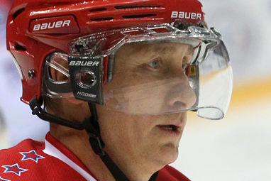 Aged 62, he certainly rang rings around several former pros.