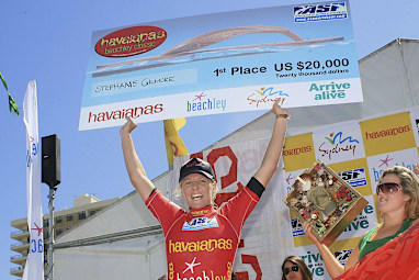 She then won the Beachley Classic in 2006 as a wildcard invitee.