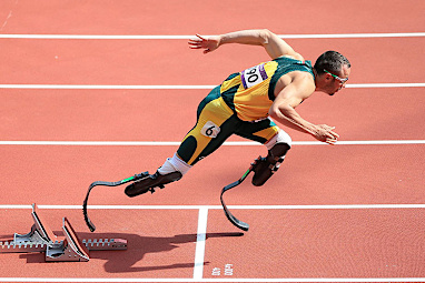 In London, he finished last in his 400m semi-final in a time of 46.54 seconds.