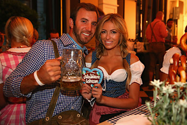 Johnson and Gretzky also enjoyed time in Germany. (Getty)
