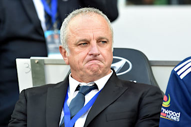And left Sydney coach Graham Arnold a lot to ponder at half-time.